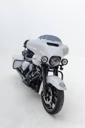 HARLEY-DAVIDSON STREET GLIDE SPECIAL 
